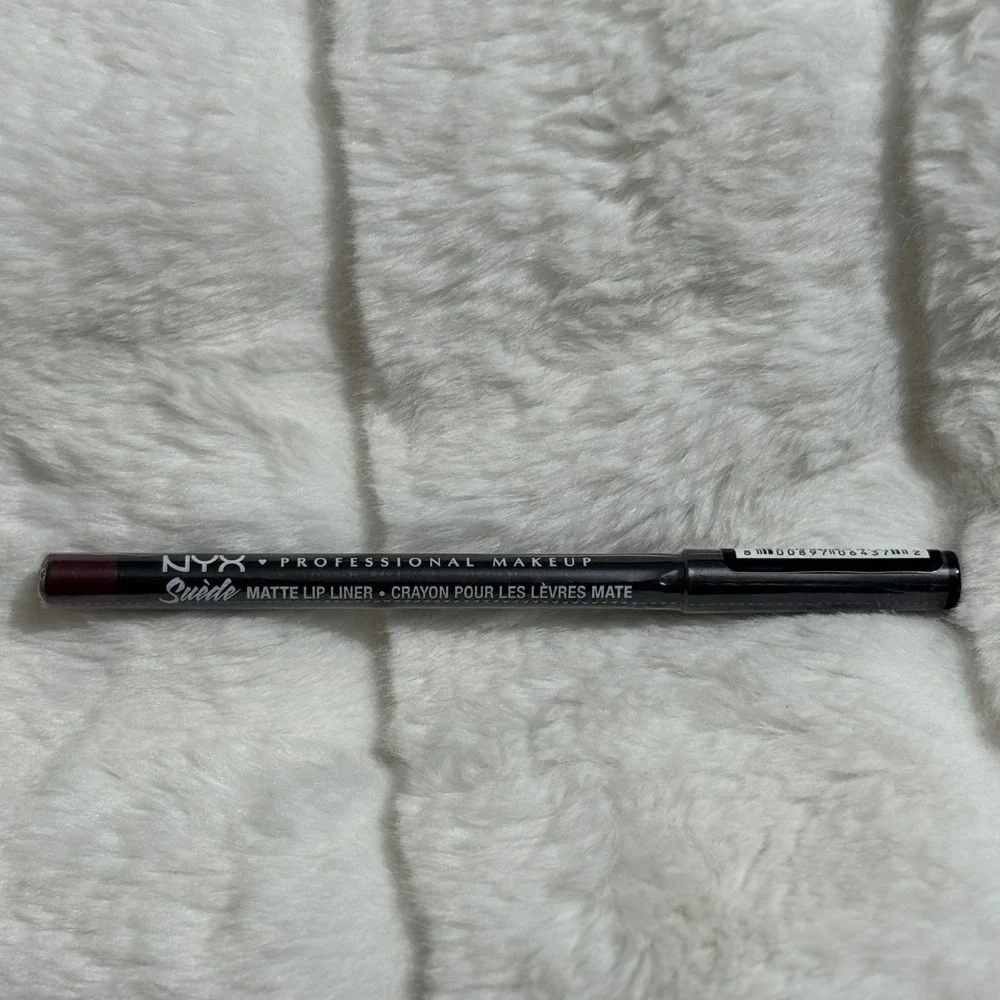 NYX Suede Matte Lip Liner‎ SMLL27 Copenhagen Deep Berry Vegan Cruelty-Free NEW